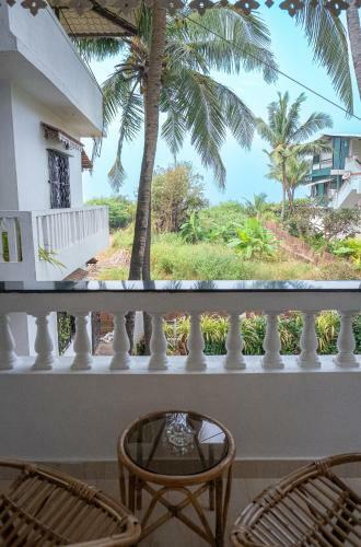 Hostal Shanu's Seaside Inn