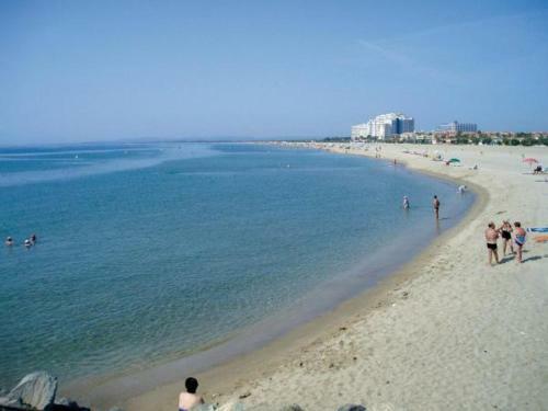 Apartamento Empuria Beach D-luxe