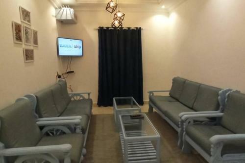 4 Bhk Villa With Private Pool