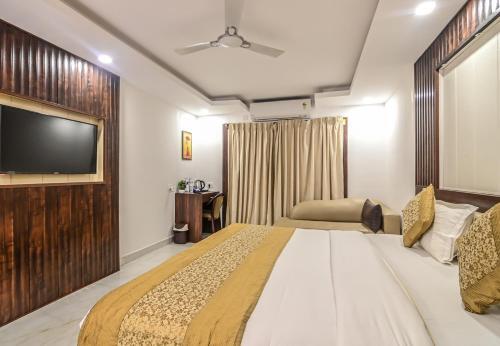 Hotel De Falcon Goa Beach Resort
