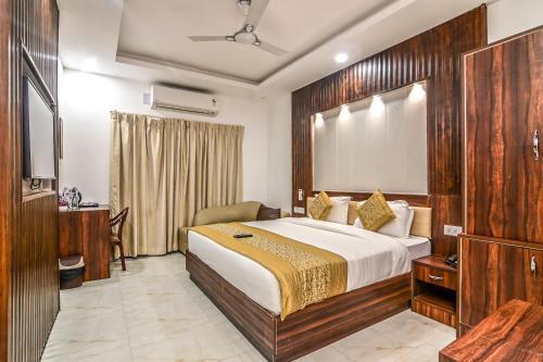 Hotel De Falcon Goa Beach Resort