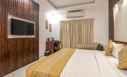 Hotel De Falcon Goa Beach Resort