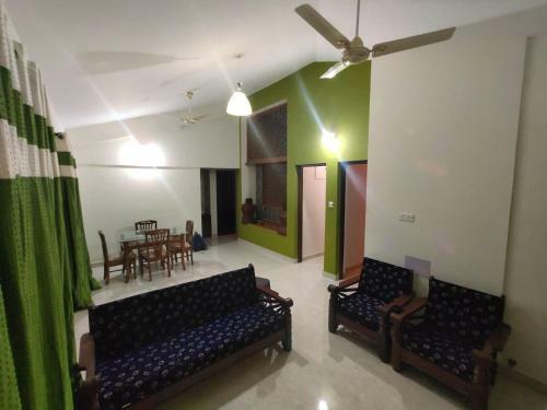 Apartamento Aashirwad Villa