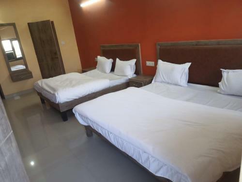 Hotel The Diamond Leaf