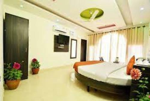 Hotel Empire Inn Chandigarh