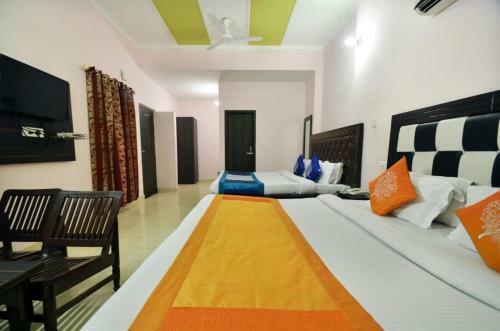 Hotel Empire Inn Chandigarh
