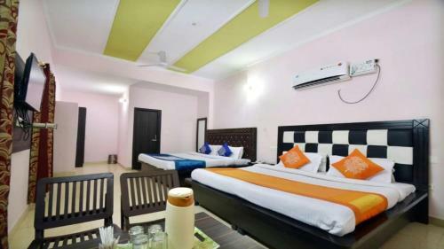 Hotel Empire Inn Chandigarh