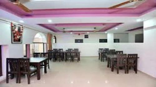 Hotel Empire Inn Chandigarh