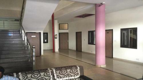 Hotel Empire Inn Chandigarh