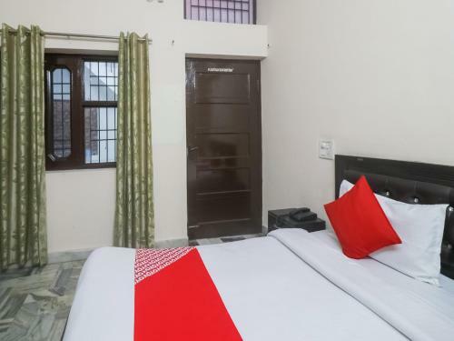 Hotel Oyo 74020 Anvi Deluxe