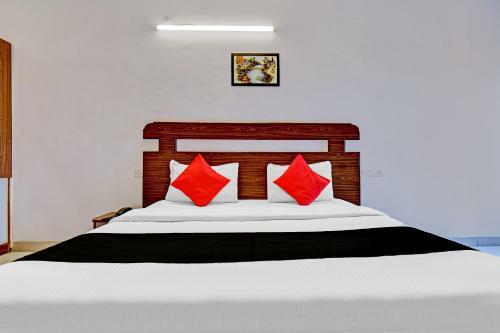 Hotel Collection O 82776 Iris
