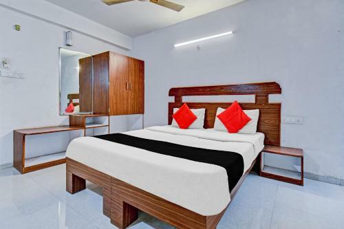 Hotel Collection O 82776 Iris
