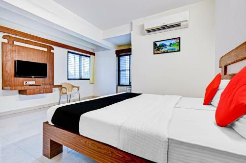 Hotel Collection O 82776 Iris