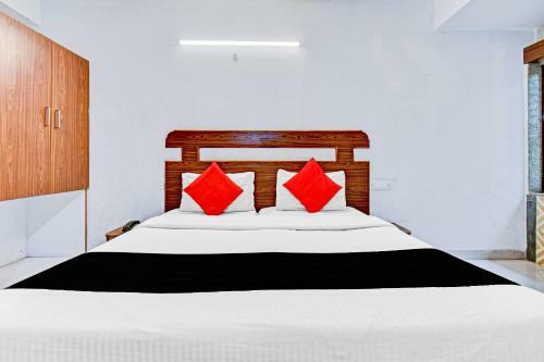 Hotel Collection O 82776 Iris