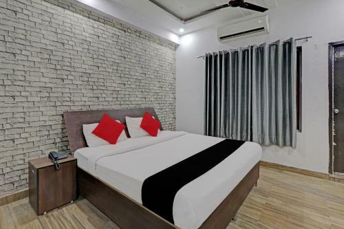 Hotel Capital O 81356 Heritage Inn