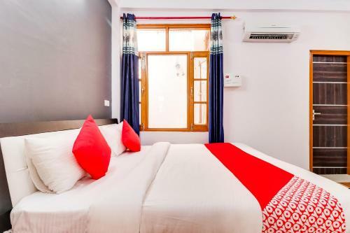 Oyo 61273 Hotel Origin