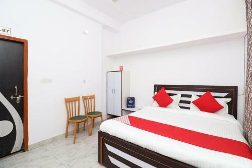 Hotel Oyo 18395 Star Palace