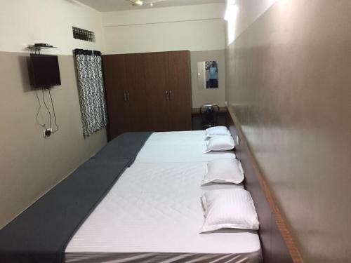 Hotel Rainbow Comforts