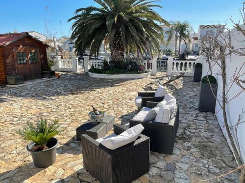 Maison Sur Canaux Marina Empuriabrava Avec Suite Baln�o Jacuzzi