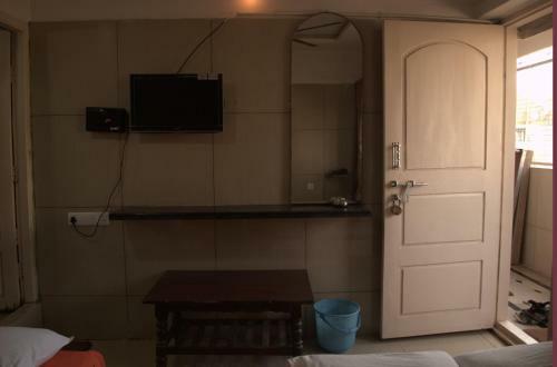 Hotel Mourya Deluxe A/c Lodge