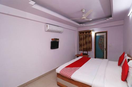 Oyo 2687 Hotel Aradhana