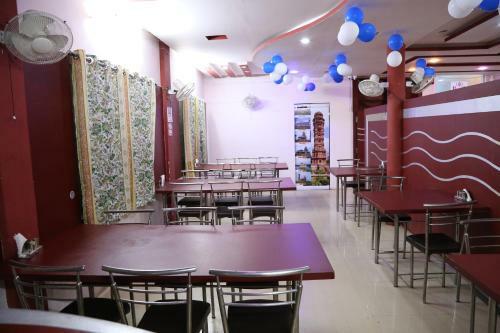 Hotel Shri Karni Vilas
