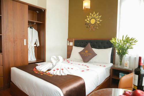 Royal Hotel