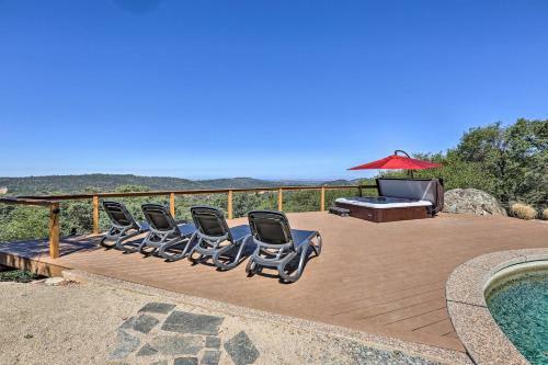 Luxe Auburn Hideaway With Tennis Court And Views!