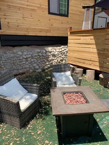 Hostal Shilohs Space