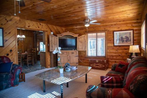 Bass Lake Cabin