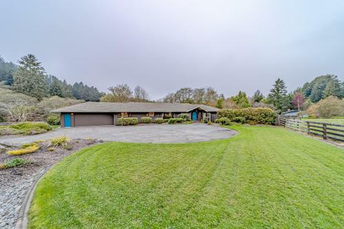 Mimi's Ranch House