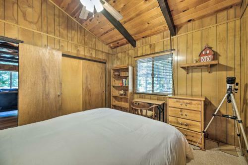 Quiet Arnold Cabin With Fire Pit - Dogs Welcome