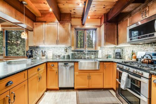 Blue Lake Springs Retreat