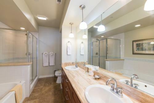 215 San Miguel