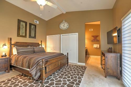 Beach Front In Avila - 370frnt