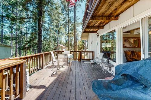Beary Happy Cabin