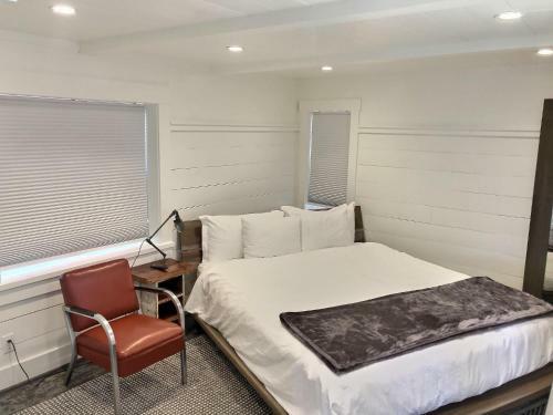 Boho Beach Shack - 2 Bdrm