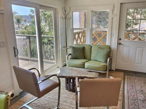 Boho Beach Shack - 2 Bdrm