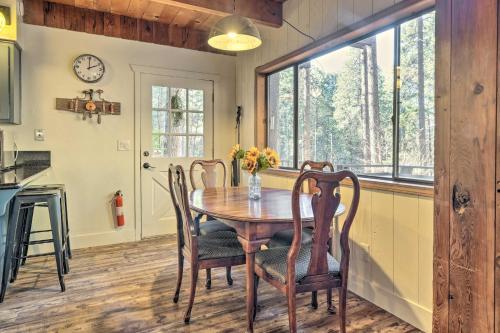 Peaceful And Wooded Arnold Cabin - Walk To Dtwn