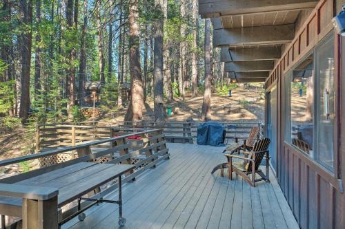 Peaceful And Wooded Arnold Cabin - Walk To Dtwn