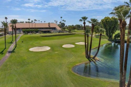 Retreat At Bermuda Dunes Cc