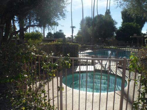 -condo Bermuda Fairway Villas 2 Br Minimun 28 Nights Bdcc