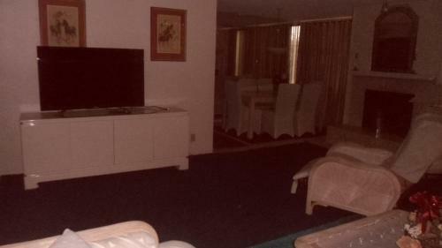 -condo Bermuda Fairway Villas 2 Br Minimun 28 Nights Bdcc