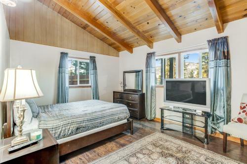 Woodsmoke Hideaway