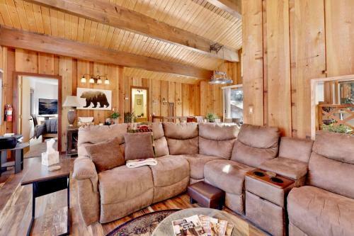 Neverland Cabin #2011 By Big Bear Vacations