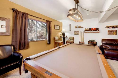 Neverland Cabin #2011 By Big Bear Vacations