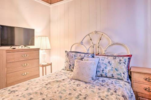 Quaint And Cozy Big Bear Cabin Pets Welcome!