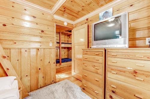 Little Red Cabin Hood