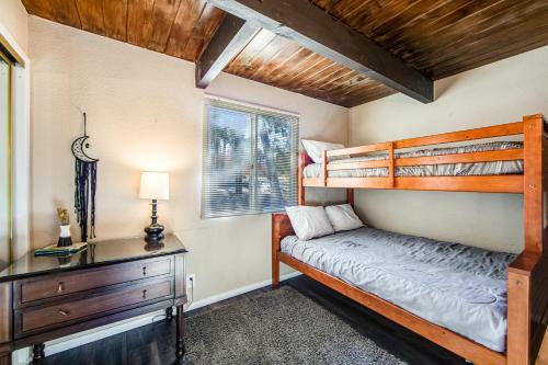 Moon Bay Cabin