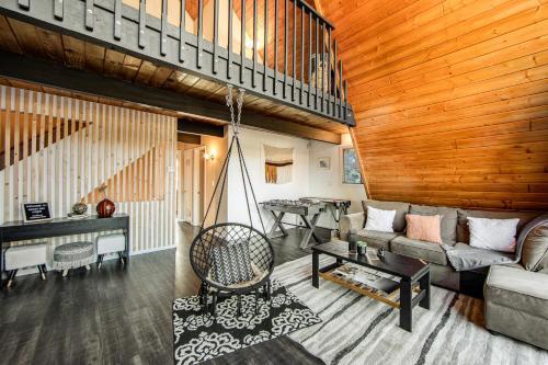 Moon Bay Cabin